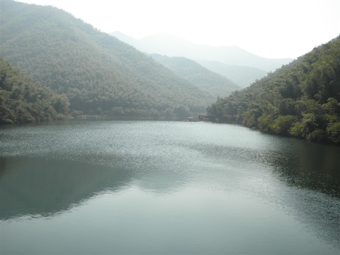 A奢享純凈江南— 華五+靈山大佛+雙水鄉(xiāng)烏鎮(zhèn)周莊+四大夜景 奢享純玩雙飛六日游